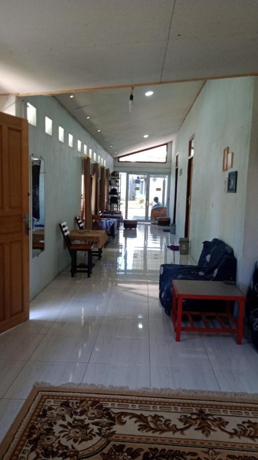 Belitung Backpacker Apartment Танджунгпандан Екстериор снимка
