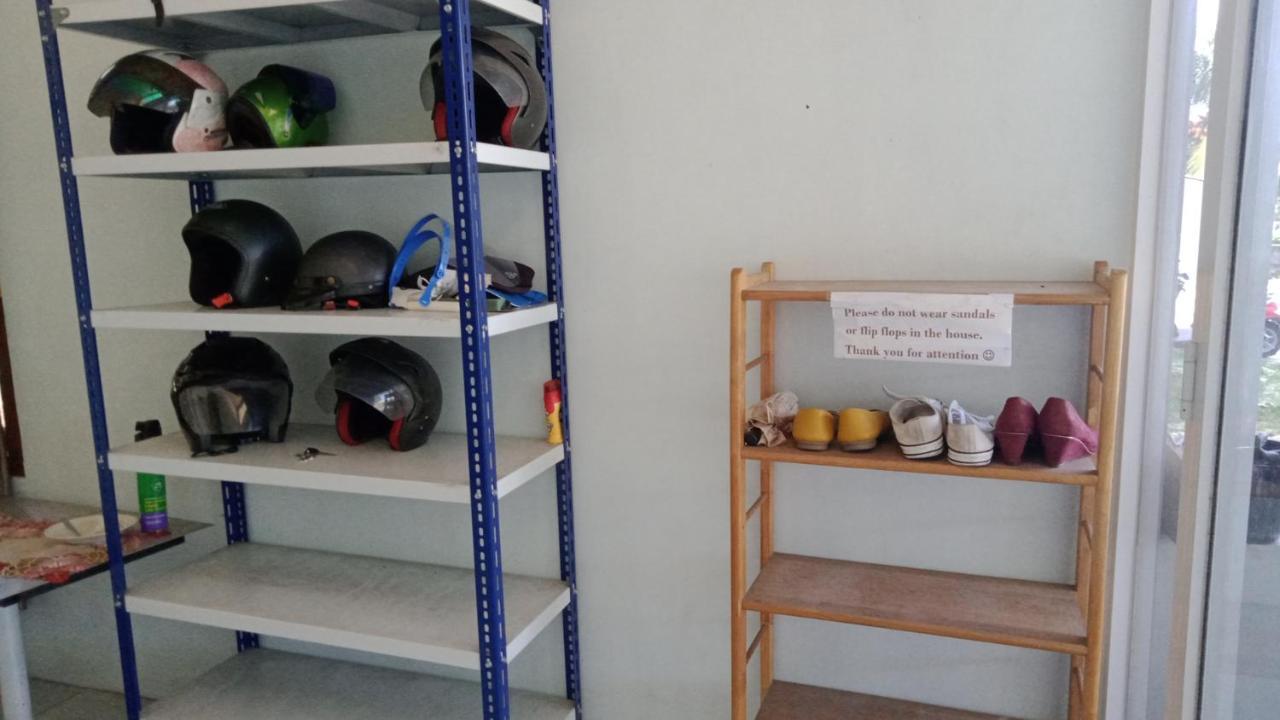 Belitung Backpacker Apartment Танджунгпандан Екстериор снимка