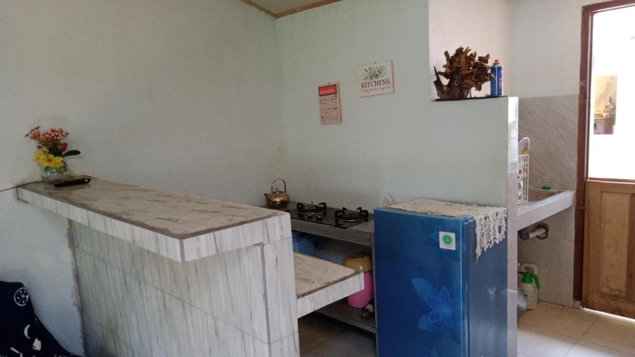 Belitung Backpacker Apartment Танджунгпандан Екстериор снимка
