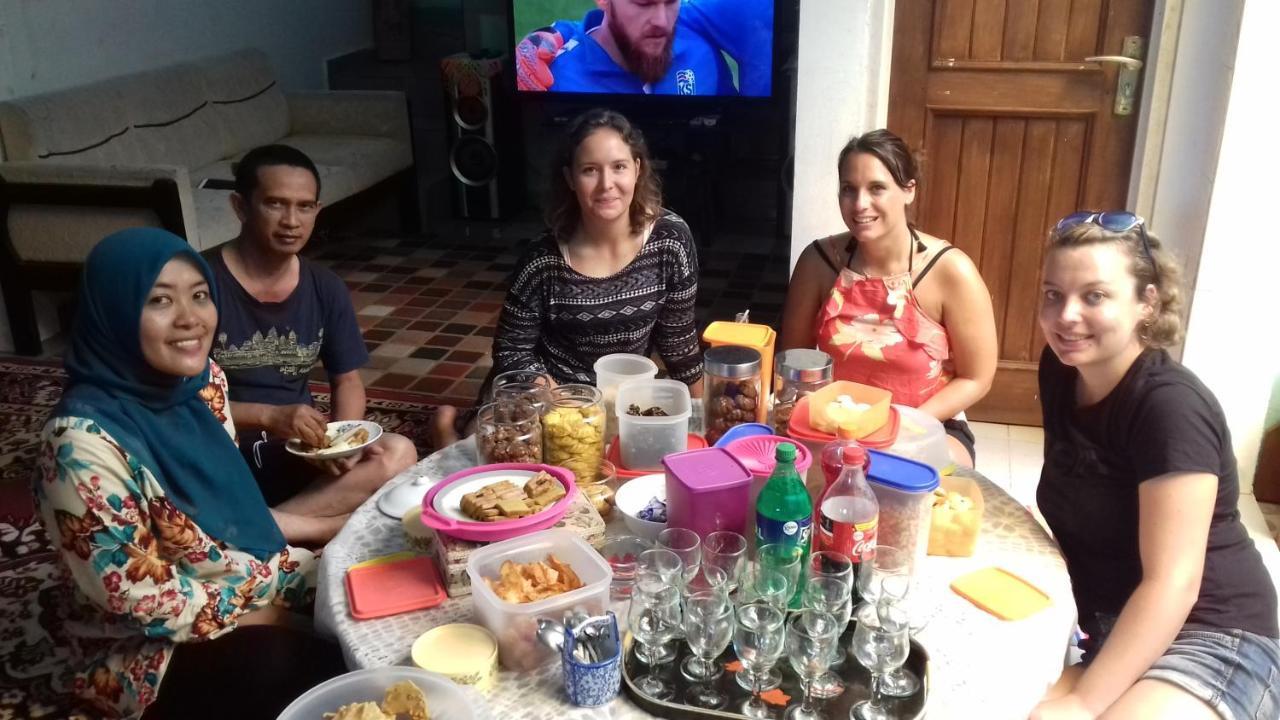 Belitung Backpacker Apartment Танджунгпандан Екстериор снимка