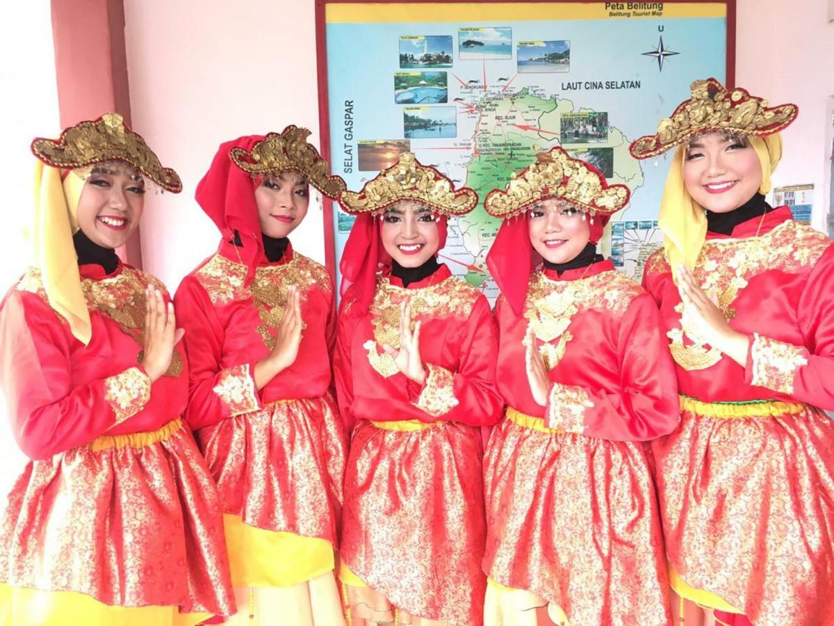 Belitung Backpacker Apartment Танджунгпандан Екстериор снимка